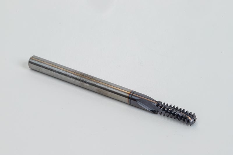 Haas outlet thread milling